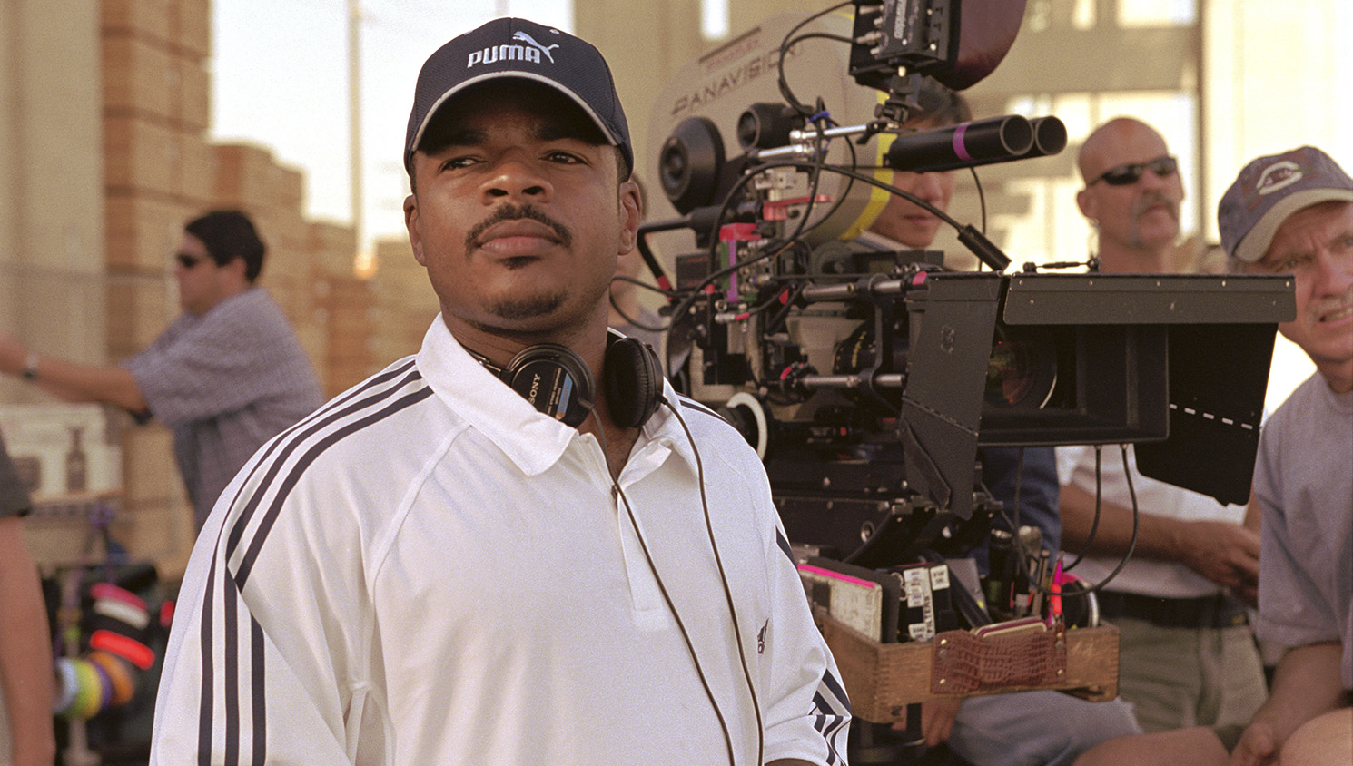 THE ITALIAN JOB, Director F. Gary Gray on the set, 2003, (c) Paramount/courtesy Everett Collection F. Gary Gray