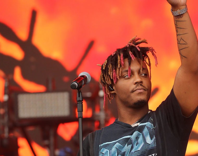 Juice WRLD dies after after suffering cardiac arrest at Chicago Midway
