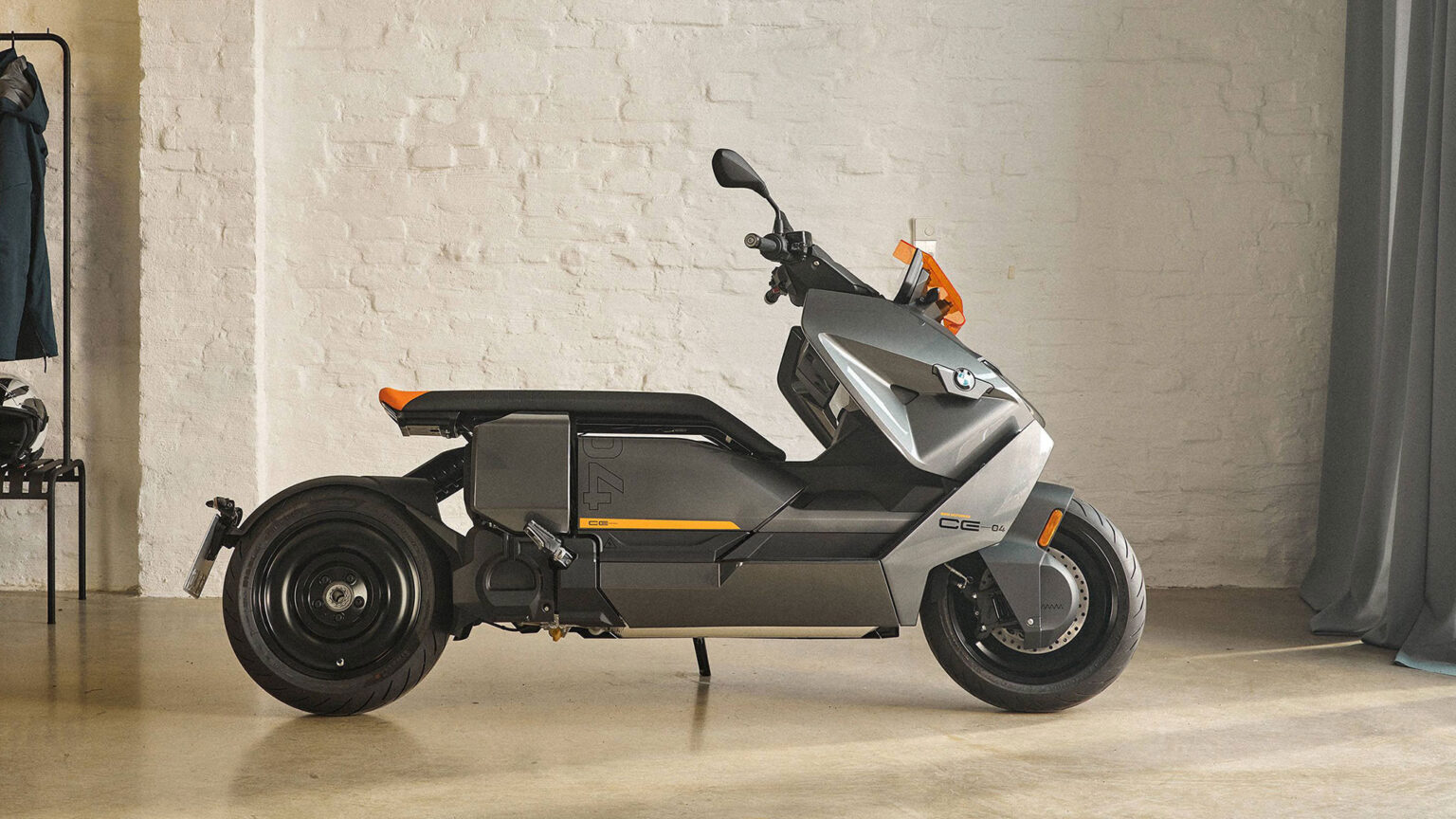 2022 BMW CE 04 Electric Scooter Phresh